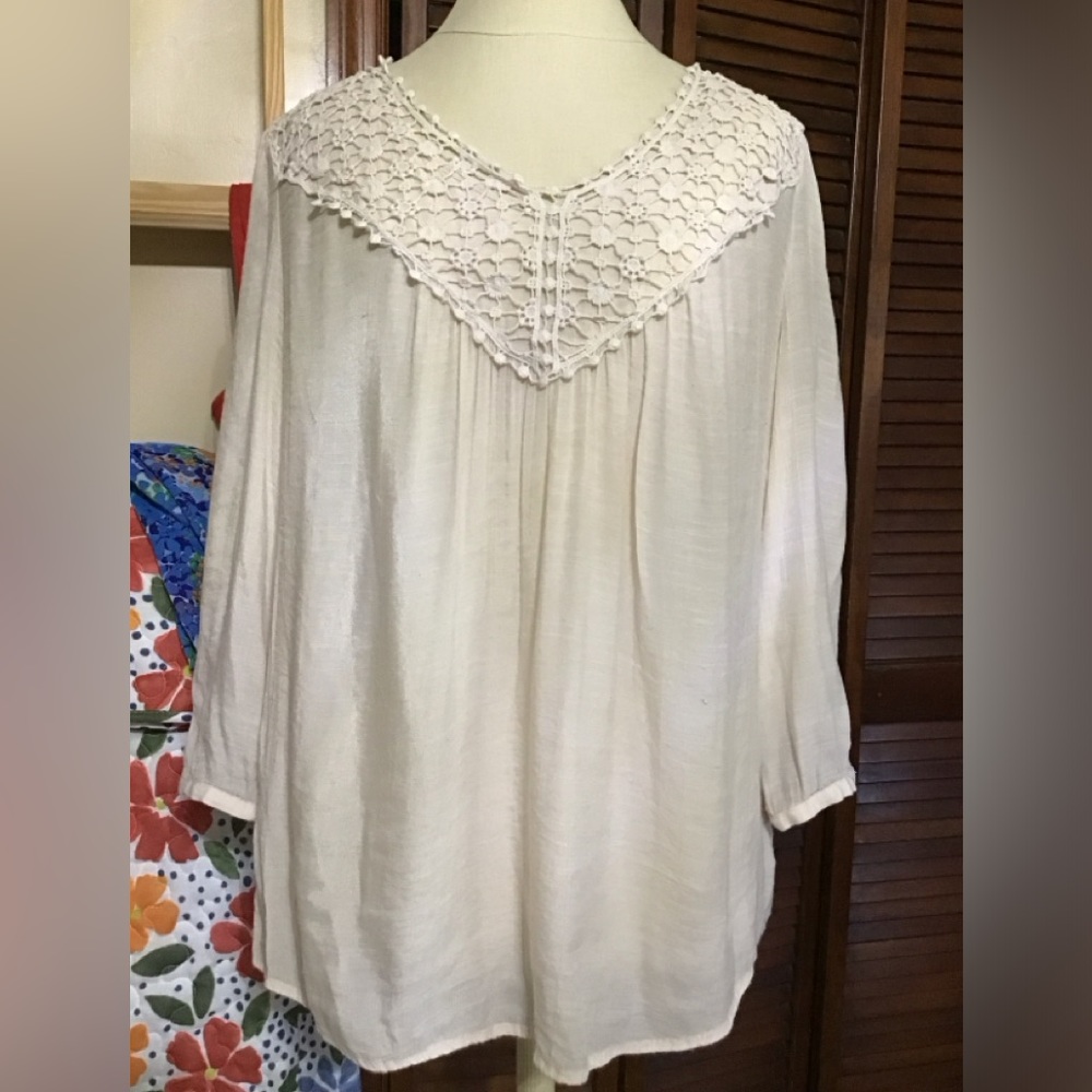 Women’s size large spense top/ blouse pullover